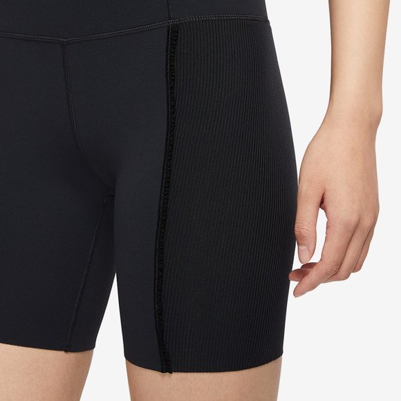 Nike LUX Yoga Infinalon 7” Shorts - Picture 5 of 7